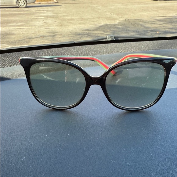 Gucci Black and Pink Sunglasses - Picture 5 of 5